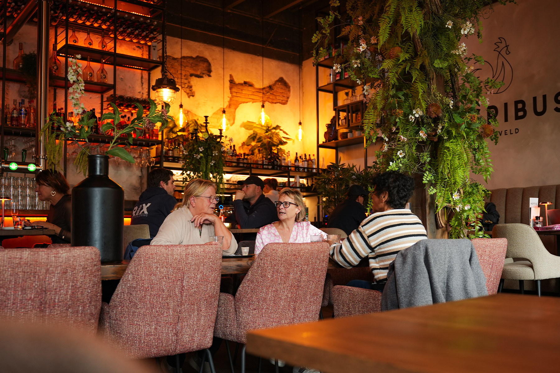 Uit eten in Barneveld? Reserveer een tafel bij restaurant De Gribus.
